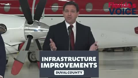 DeSantis TKOs Apple For Threatening To Remove Twitter From Its App Store