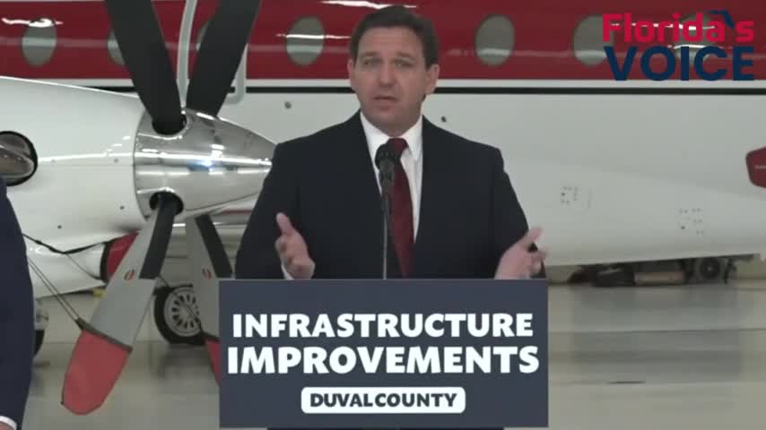 DeSantis TKOs Apple For Threatening To Remove Twitter From Its App Store