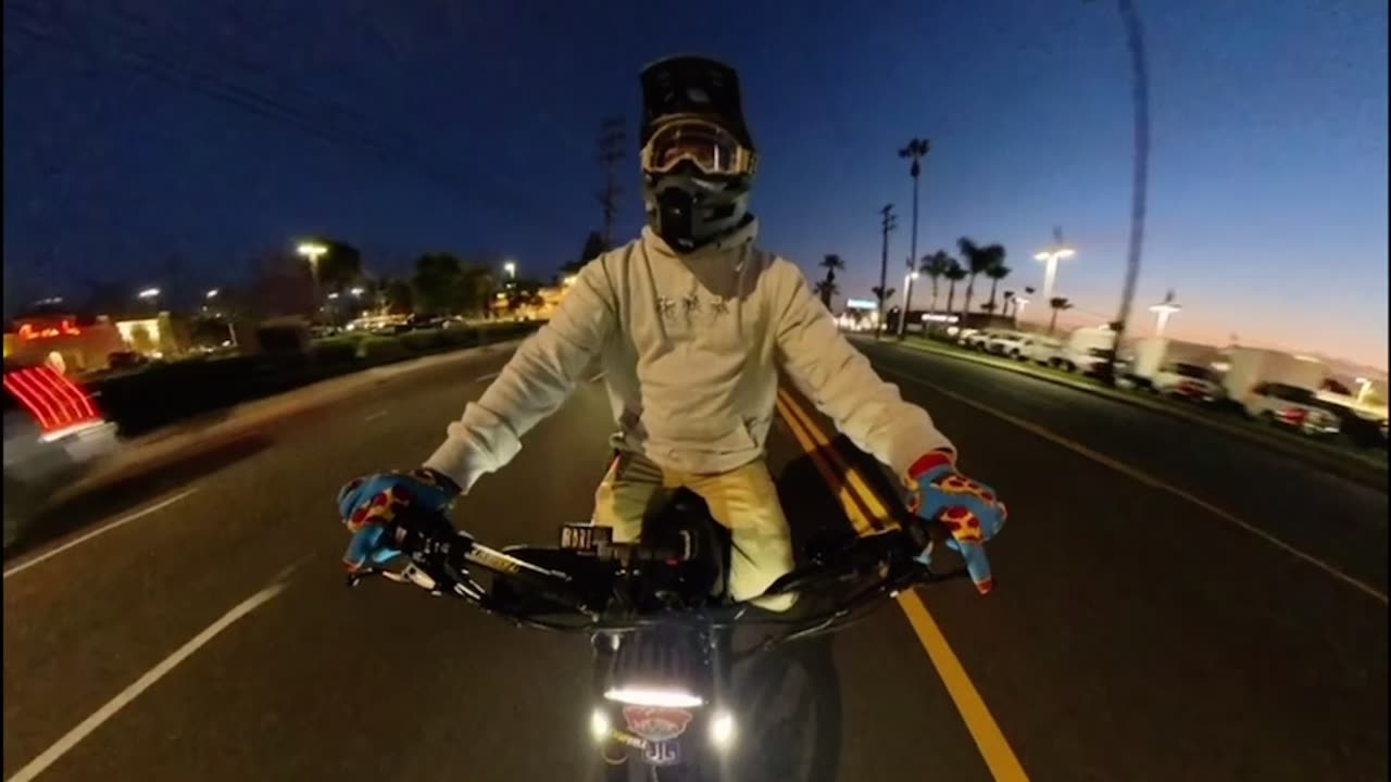 Chill Night Cruise on my e-bike