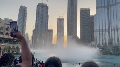 DUBAI MALL FOUNTAIN