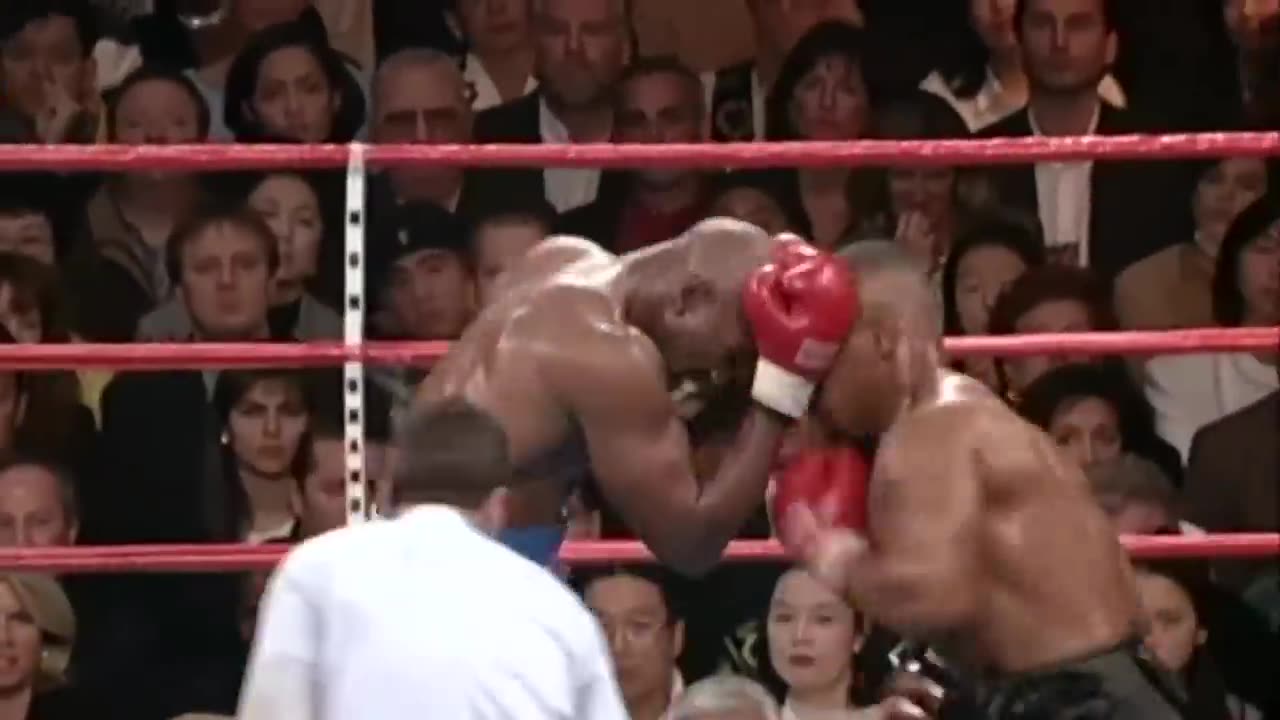 THAT TIME WHEN MIKE TYSON WAS STOPPED BY EVANDER HOLYFIELD