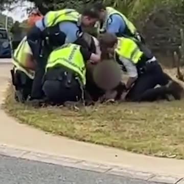 Wild two-hour Perth car chase ends with dramatic moment
