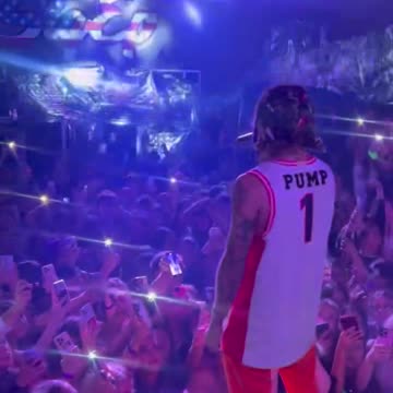 Lil Pump got the crowd chanting “We want Trump!” last night at University of Arizona
