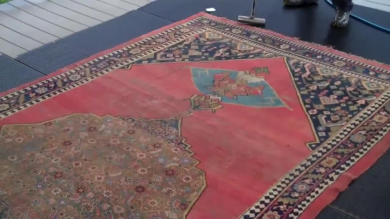 WATCH AS WE WASH AN ANTIQUE RUG!