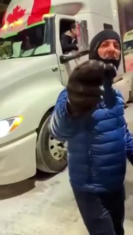 Man has complete MELTDOWN on trucker "Freedom Convoy"