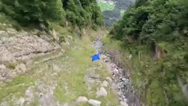 Yourself when you're in your prime" Extreme sports wingsuit Flight