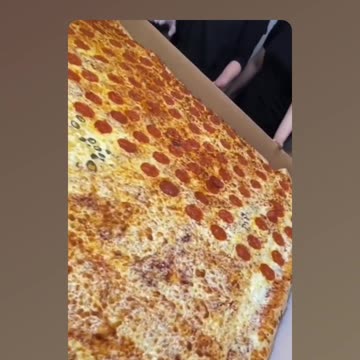 50-piece Square Pizza for the Whole Class