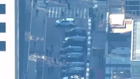 Look at all the cars for a former President.