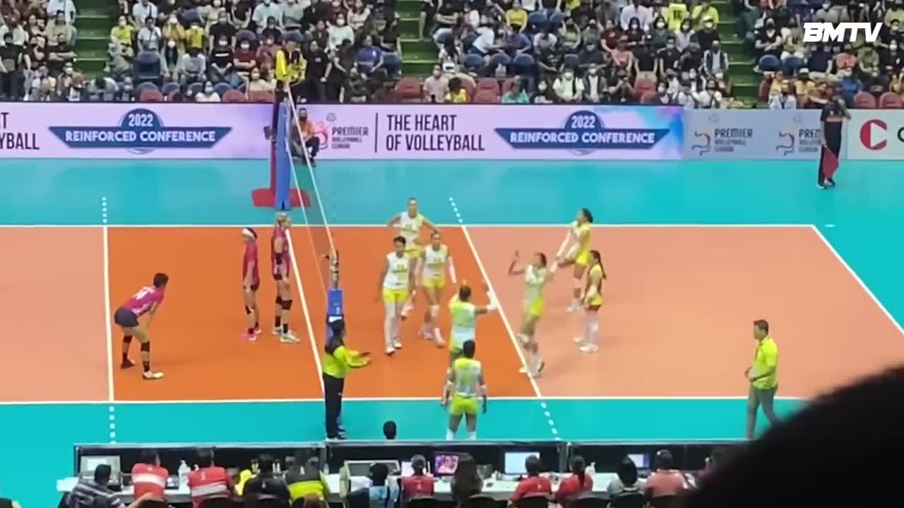 F2 Logistics Winning Moment against Creamline