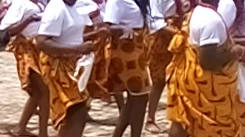 Traditional dancers nigerian style