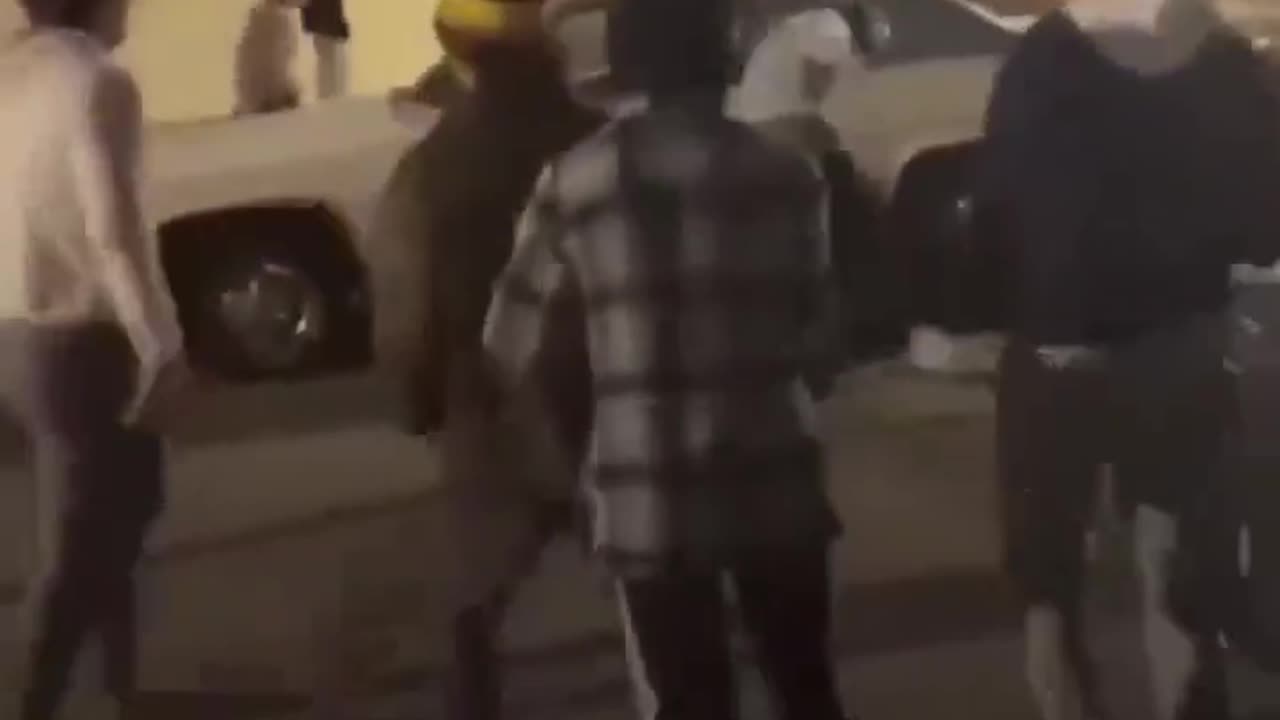 Chicago: This happened near Munroe Park near 105/Talman in