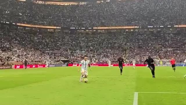 Lionel Messi scores Argentina's third goal 🇦🇷 | #ShortsFIFAWorldCup