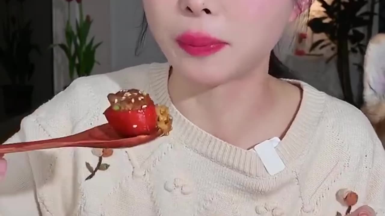 Eating asmr