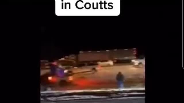 What’s happening at the Coutts border standoff