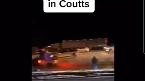 What’s happening at the Coutts border standoff