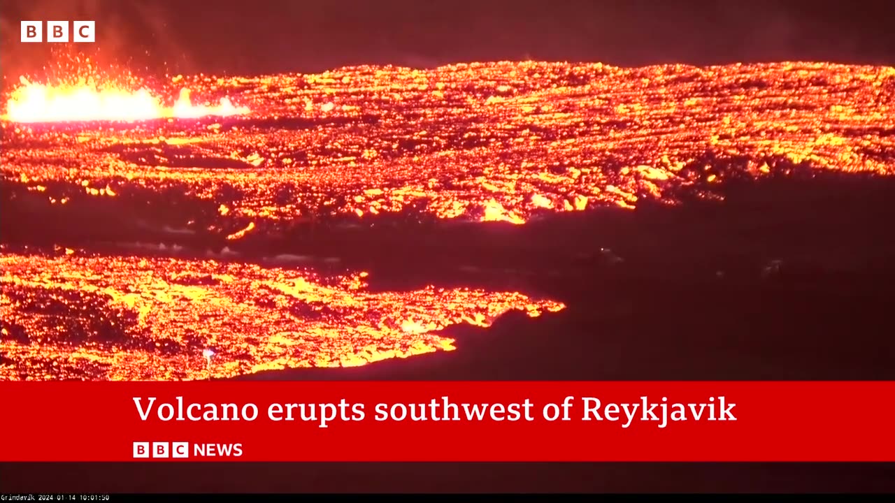 Iceland volcano erupts near village | BBC News