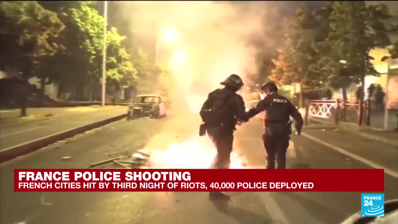 Hundreds arrested during third night of clashes between protestors and French police