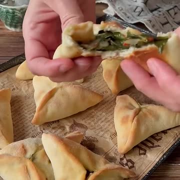 Spinach Fatayer