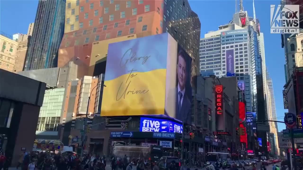 Zelensky greeted with 'Glory to Urine' message instead of 'Glory to Ukraine' in New York 🤣🤣🤣