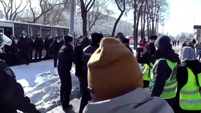 Russia detains protesters opposed to Ukraine invasion