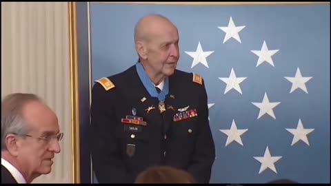 Biden’s sudden departure during prestigious #medalofhonor ceremony