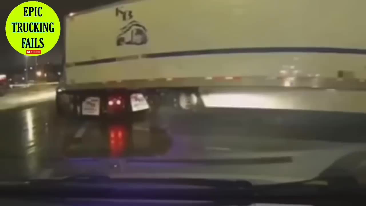 EPIC TRUCK FAILS #22