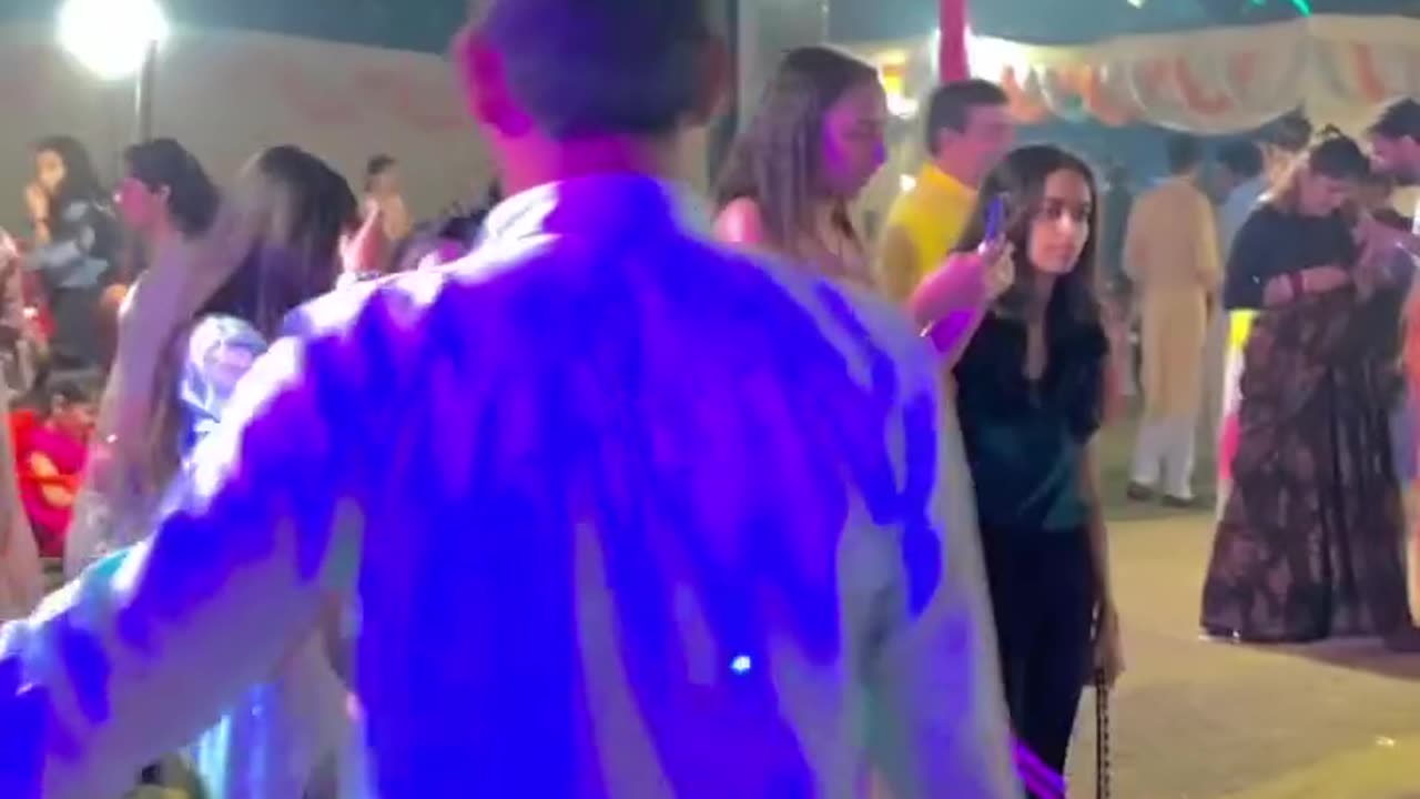 Brilliant Dance in Indian wedding