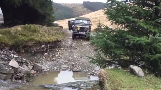 Florida land rover lightweight stratum