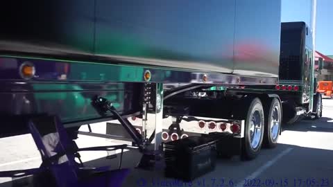 Peter Bildt gives you a new feeling. In fact, it is a flatbed car.