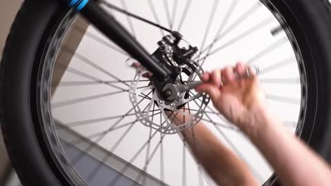 Insane Hubless Bicycle