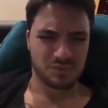 FELIPE NETTO VAI PARA A FRANÇA PEGA KOWEED E XINGA MÉDICOS FRANCESES