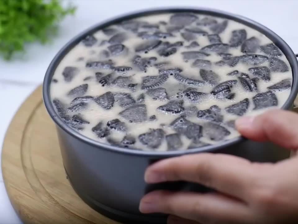 making oreo's pudding brownies