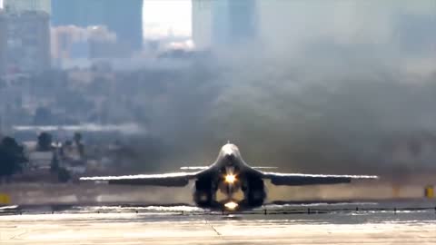 Stunning Video of B-1 Lancer in Action • Takeoff & Landing [Training Footage]6