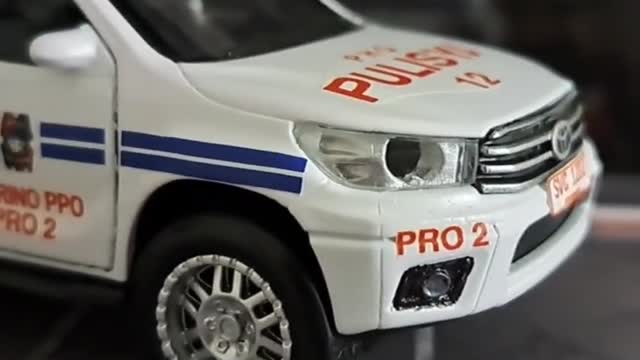 Philippine National Police Car • Toyota Hilux • Scale 1:36