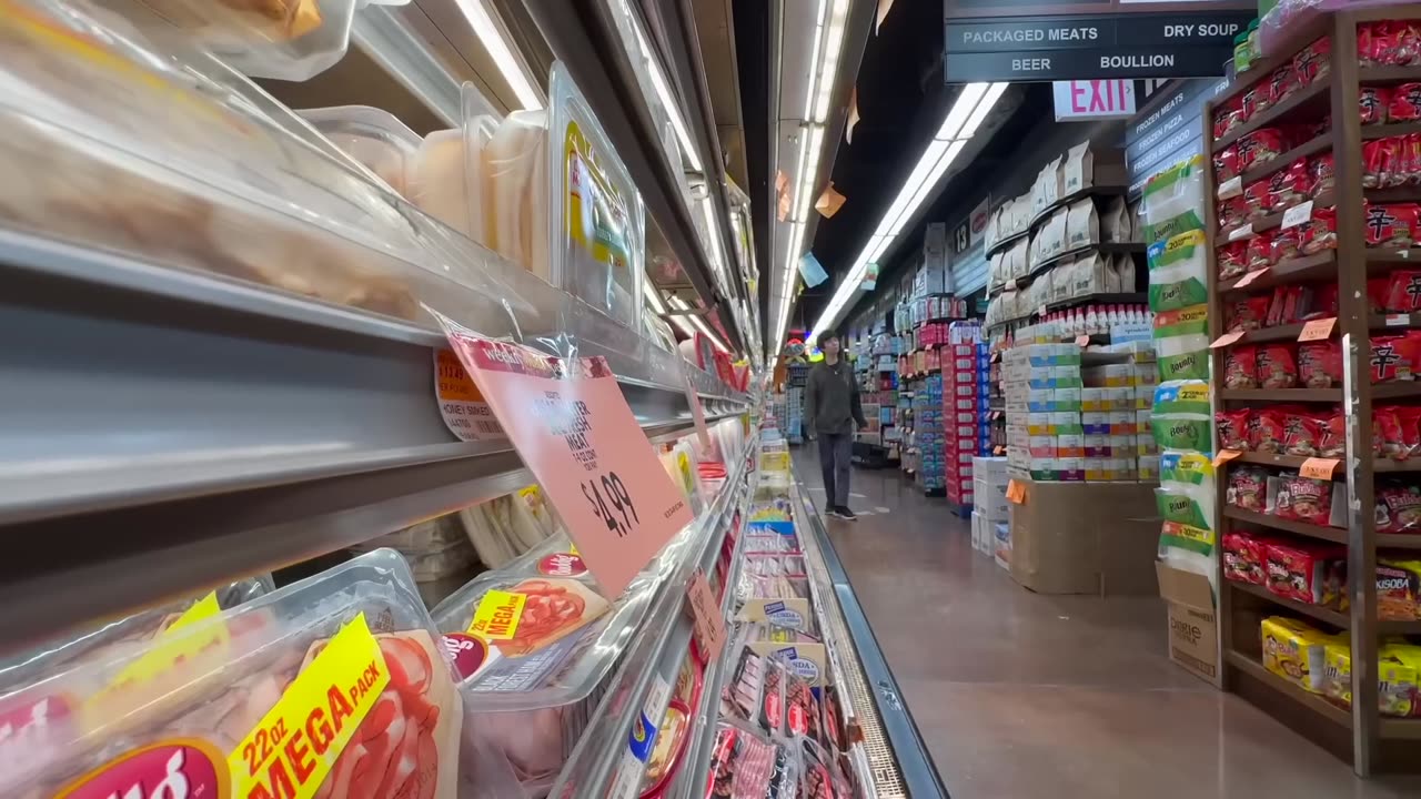 Migrant theft in Brooklyn NYC stores is out of control