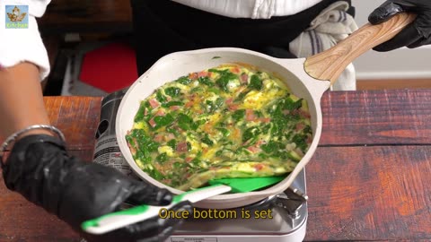 Cheesy Omelette filled with Healthy Spinach #omelette #recipe