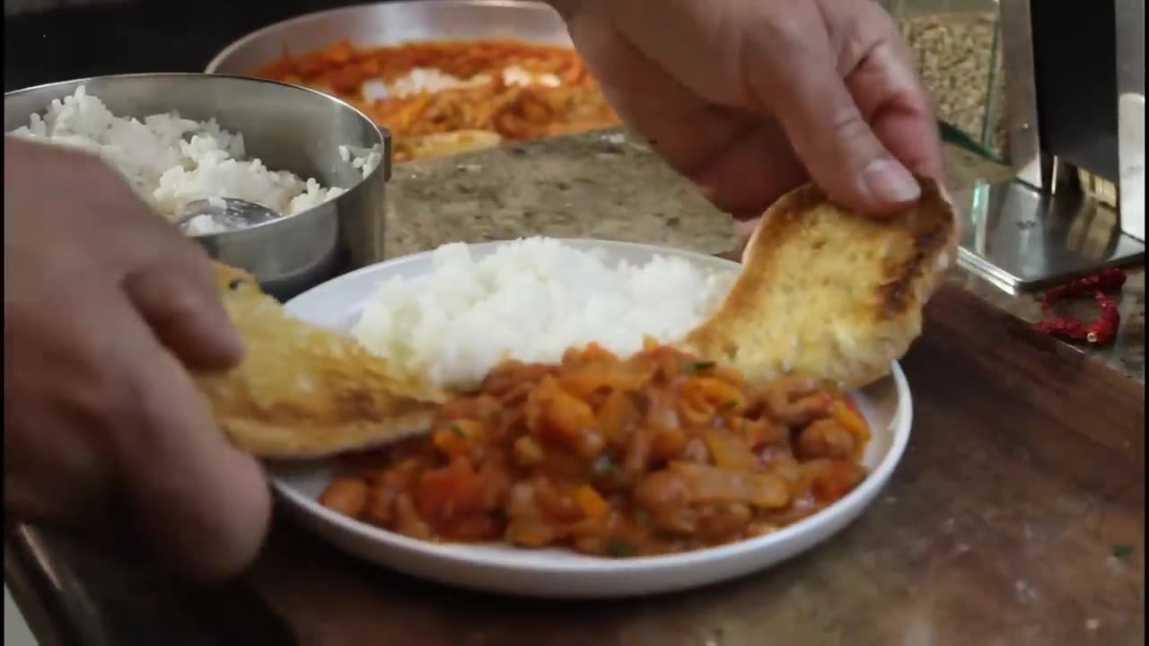 got $4.00? canned beans & rice, feed 4 people. follow the steps