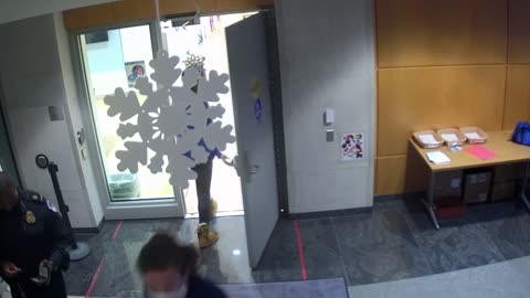 8616OHOB0101B12_2021-01-06_14h08min58s263ms.mp4