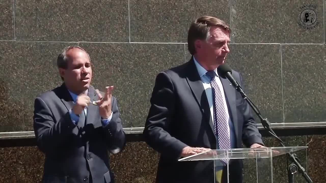 JAIR BOLSONARO AFIRMA: " A FÉ ME ELEGEU E MANTÉM NO CARGO"