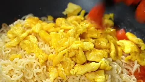 How to cook instant noodles like a pro