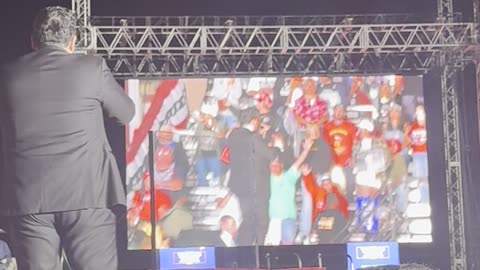 Donald Trump Butler Rally Opera Singer LIVE VIEW from FRONT ROW. Watch this PATRIOTIC MOMENT