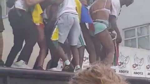 Bus Shelter SMASHES! Twerking at Notting Hill Carnival 2024