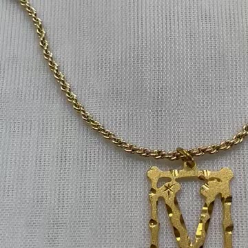 18KGP Matte Gold Necklace. Letter V. Rare Find. Party. Event. Banquet.