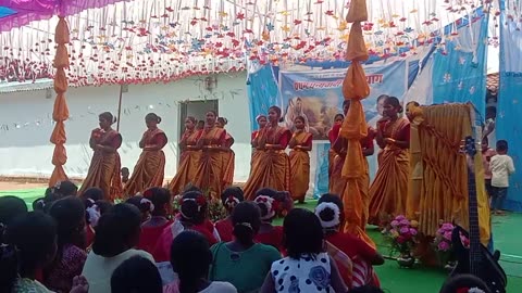 Program me dance dekhne ka maja