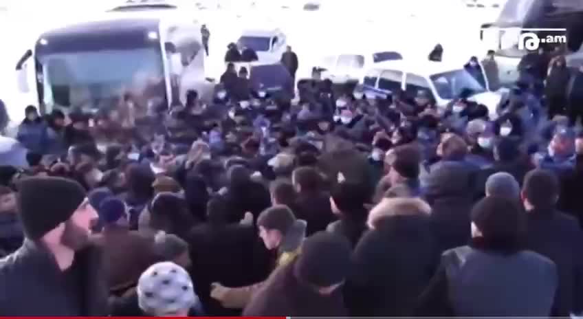 The mayor of Goris Arusha Arushamyan, who called to close the gates of Syunik in front of