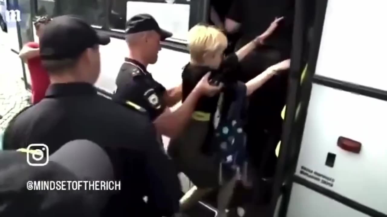 Russia doesn’t put up with Groomers