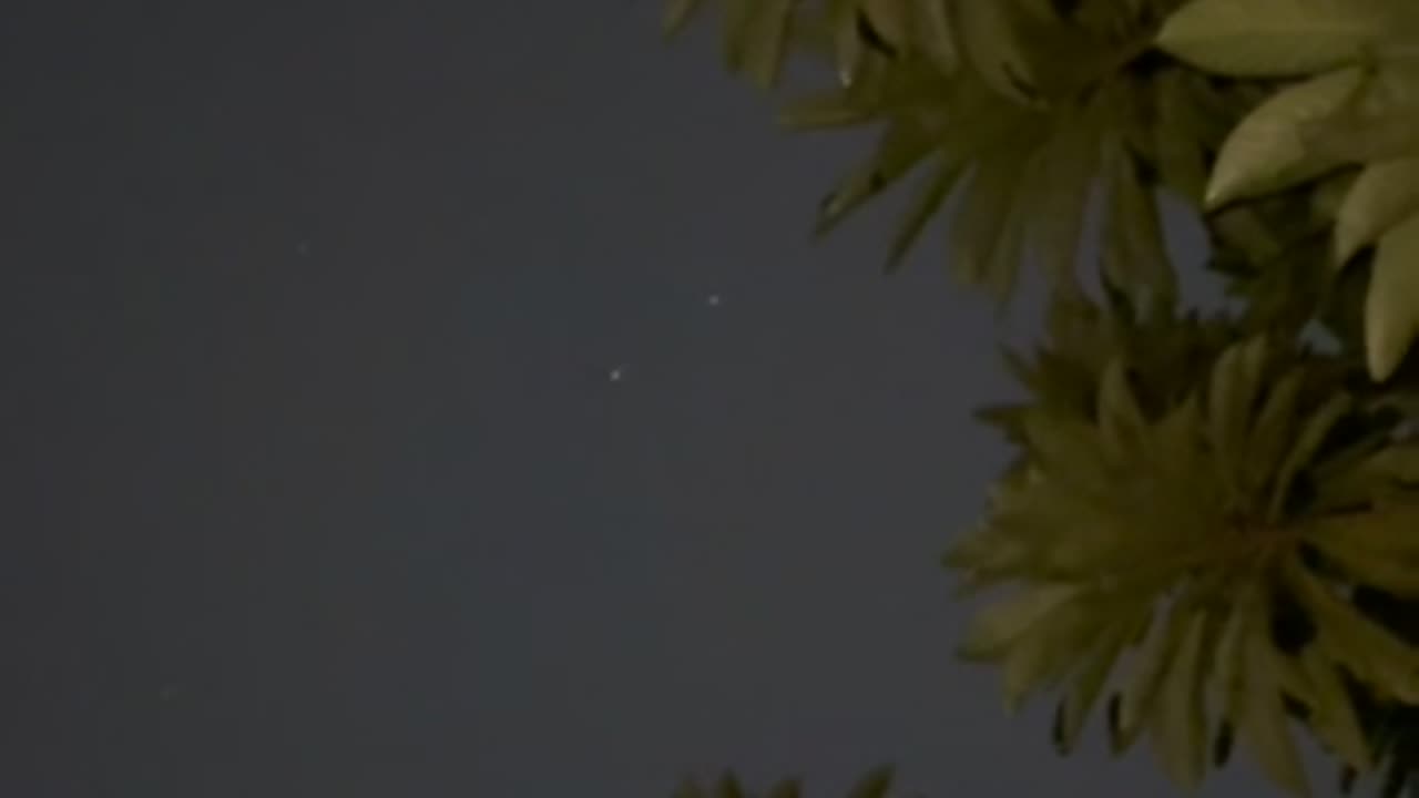 Fast object moving in the night sky