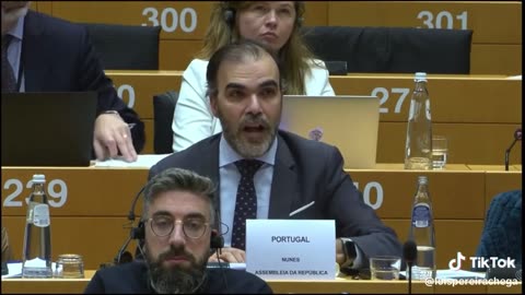 Discurso fantástico no Parlamento Europeu. ACORDA PORTUGAL