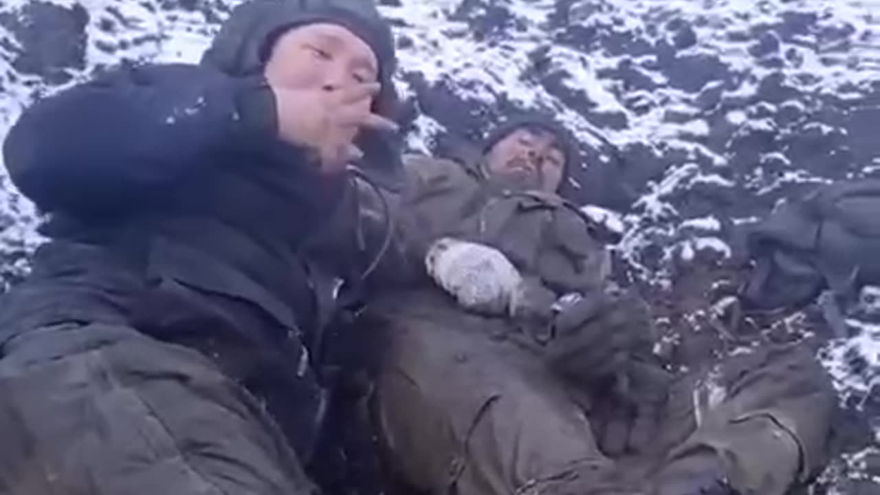 Russian Tank Crew Surrenders