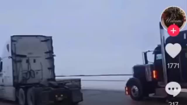 Canadian Truckers Against Covid Mandates Slow Roll
